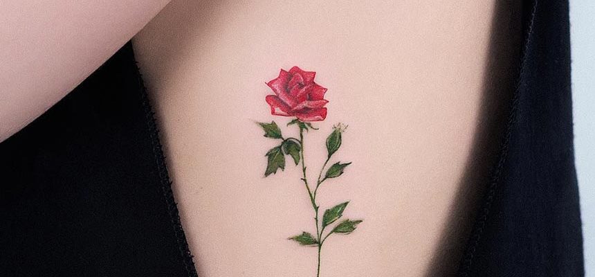tatouage-rose-dos-femme