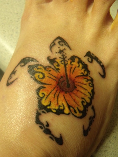 Tatouage de tortue au pied