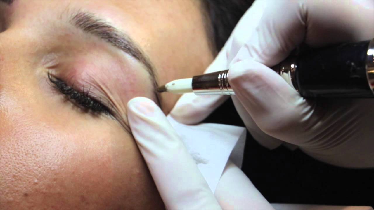 maquillage permanent sourcils