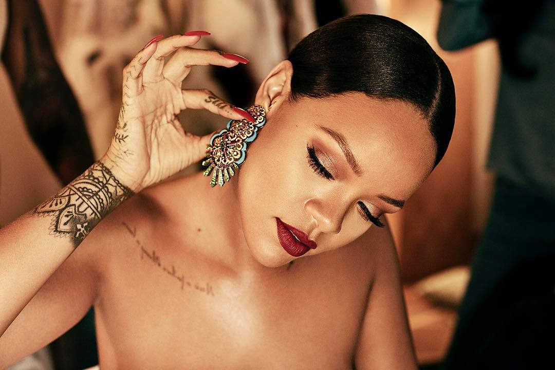Rihanna Tattoo Shhh...